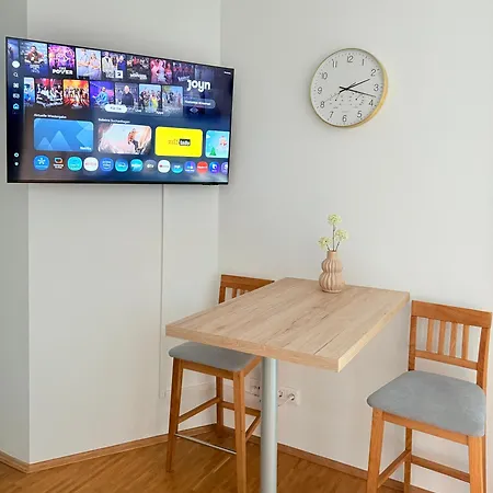 Schickes Mit Balkon Naehe Hbf-lift-zentrum Appartement Hanovre