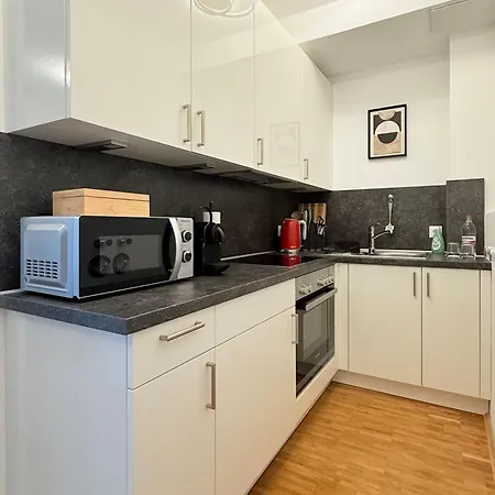 Schickes Mit Balkon Naehe Hbf-lift-zentrum Hannover