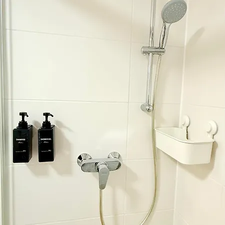 Schickes Mit Balkon Naehe Hbf-lift-zentrum *