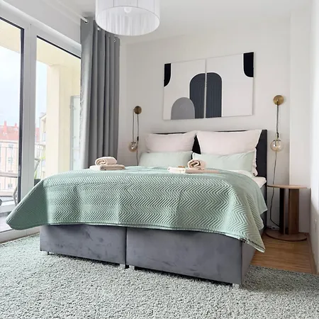 Schickes Mit Balkon Naehe Hbf-lift-zentrum *